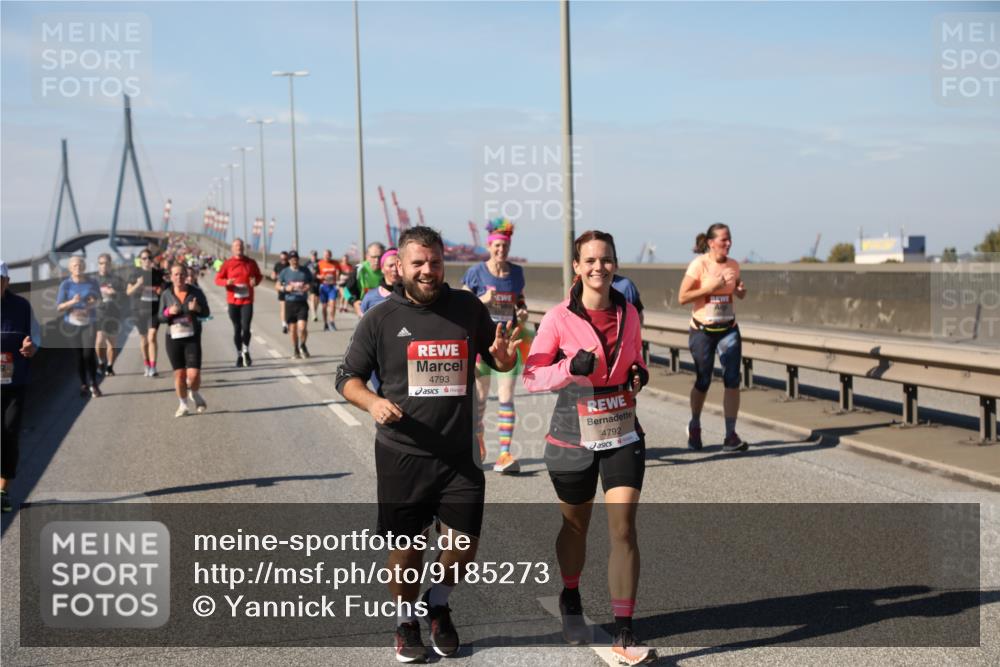 03.10.2025 - Köhlbrandbrückenlauf Yannick Fuchs http://msf.ph/oto/9185273 03.10.2025 12:03:47 Position 3 4793, 4792 meine-sportfotos.de