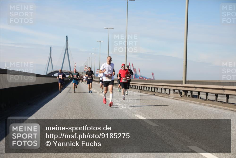 03.10.2025 - Köhlbrandbrückenlauf Yannick Fuchs http://msf.ph/oto/9185275 03.10.2025 11:42:35 Position 3  meine-sportfotos.de