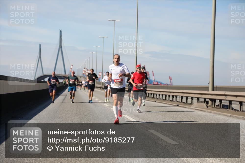 03.10.2025 - Köhlbrandbrückenlauf Yannick Fuchs http://msf.ph/oto/9185277 03.10.2025 11:42:35 Position 3  meine-sportfotos.de