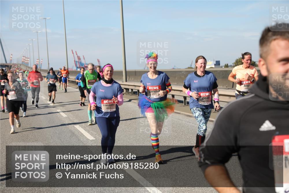 03.10.2025 - Köhlbrandbrückenlauf Yannick Fuchs http://msf.ph/oto/9185280 03.10.2025 12:03:49 Position 3 6314, 6312, 6313, 4345 meine-sportfotos.de