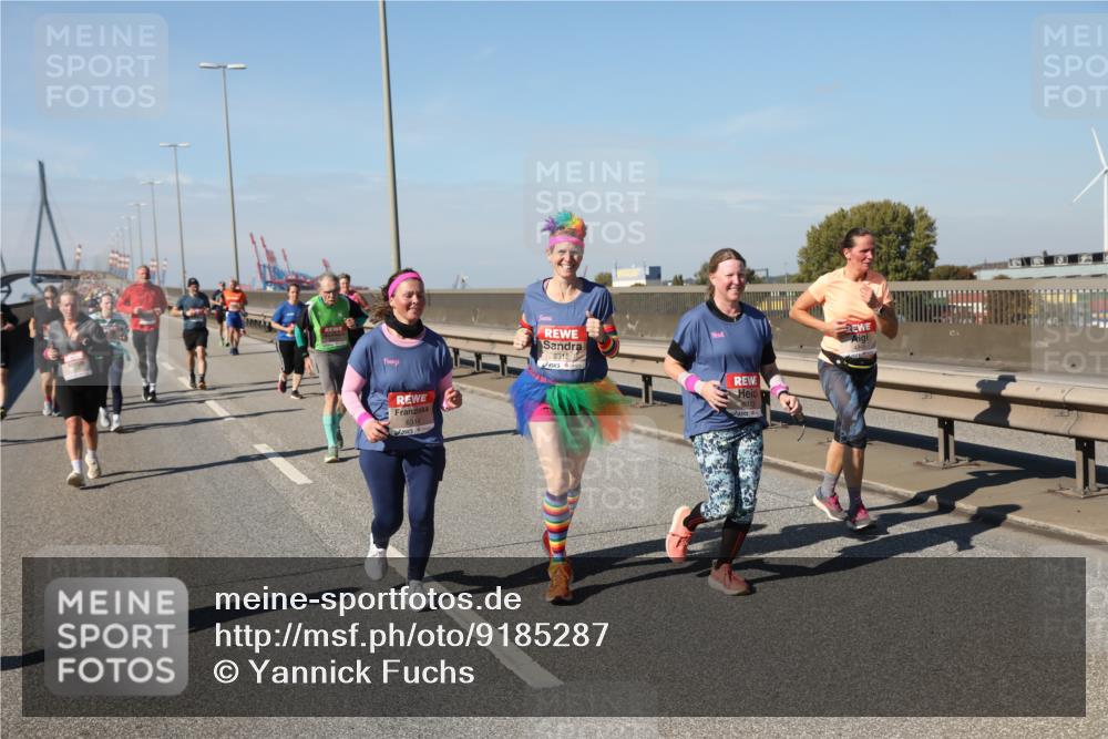 03.10.2025 - Köhlbrandbrückenlauf Yannick Fuchs http://msf.ph/oto/9185287 03.10.2025 12:03:50 Position 3 6314, 6312 meine-sportfotos.de