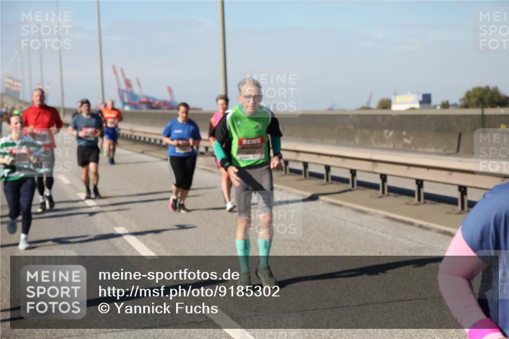 03.10.2025 - Köhlbrandbrückenlauf Yannick Fuchs http://msf.ph/oto/9185302 03.10.2025 12:03:51 Position 3  meine-sportfotos.de