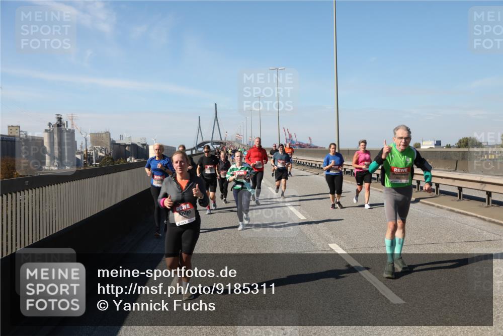 03.10.2025 - Köhlbrandbrückenlauf Yannick Fuchs http://msf.ph/oto/9185311 03.10.2025 12:03:52 Position 3 5200 meine-sportfotos.de