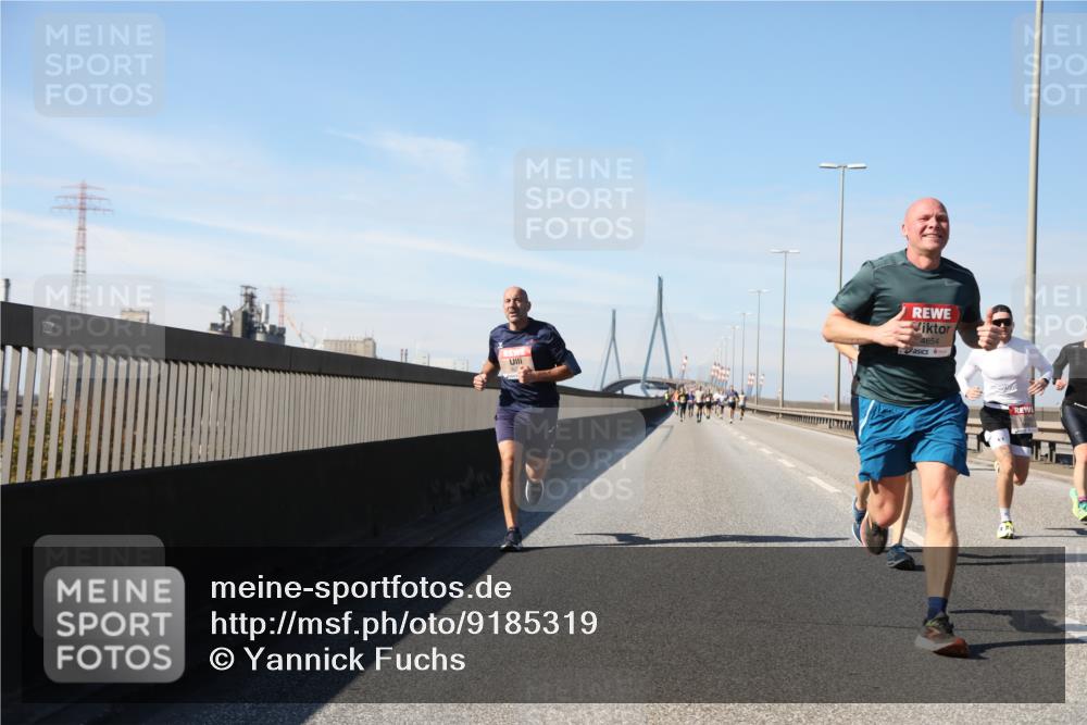 03.10.2025 - Köhlbrandbrückenlauf Yannick Fuchs http://msf.ph/oto/9185319 03.10.2025 11:42:41 Position 3 4654 meine-sportfotos.de