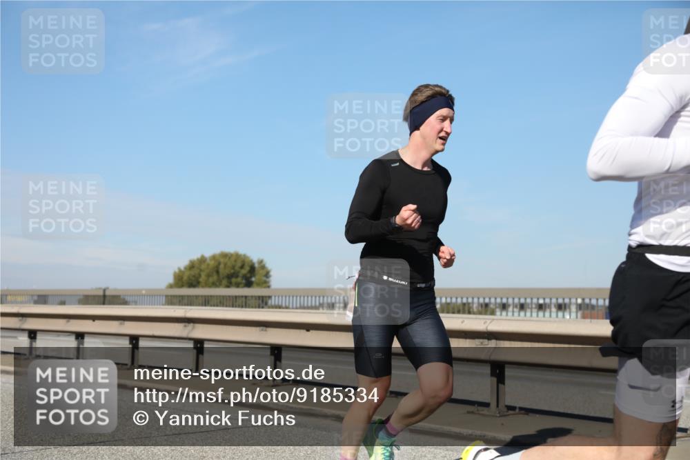 03.10.2025 - Köhlbrandbrückenlauf Yannick Fuchs http://msf.ph/oto/9185334 03.10.2025 11:42:44 Position 3  meine-sportfotos.de