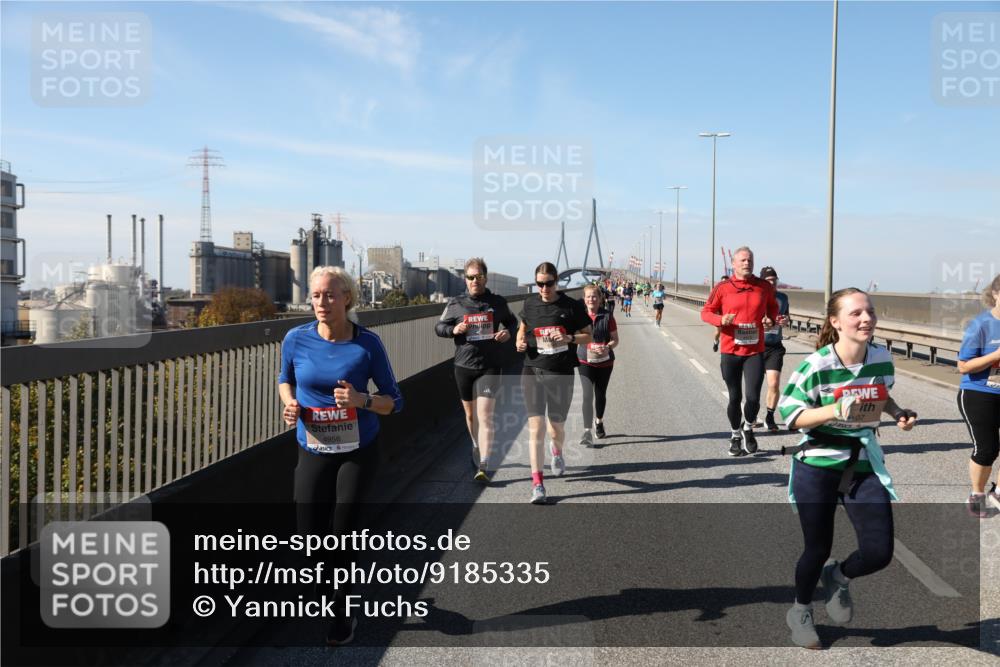 03.10.2025 - Köhlbrandbrückenlauf Yannick Fuchs http://msf.ph/oto/9185335 03.10.2025 12:03:54 Position 3 4956 meine-sportfotos.de