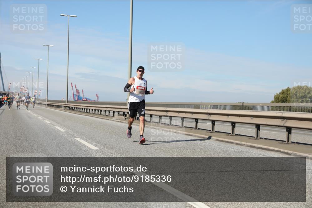 03.10.2025 - Köhlbrandbrückenlauf Yannick Fuchs http://msf.ph/oto/9185336 03.10.2025 11:42:44 Position 3  meine-sportfotos.de