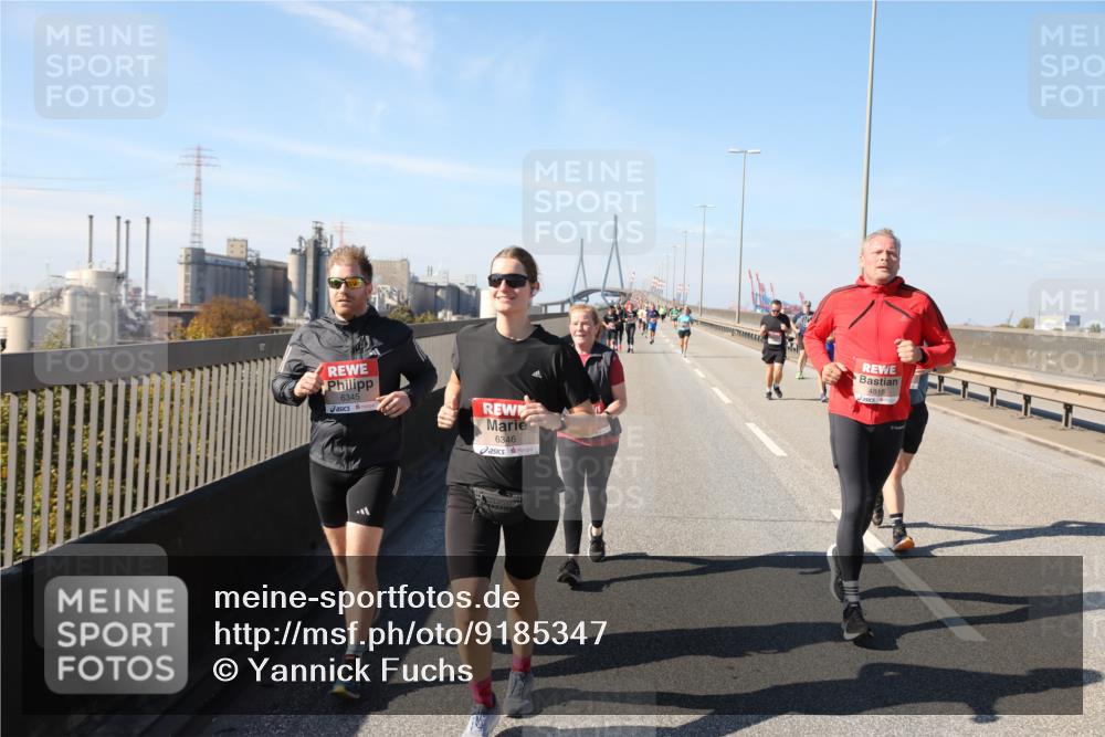 03.10.2025 - Köhlbrandbrückenlauf Yannick Fuchs http://msf.ph/oto/9185347 03.10.2025 12:03:56 Position 3 6345, 6346, 4815 meine-sportfotos.de