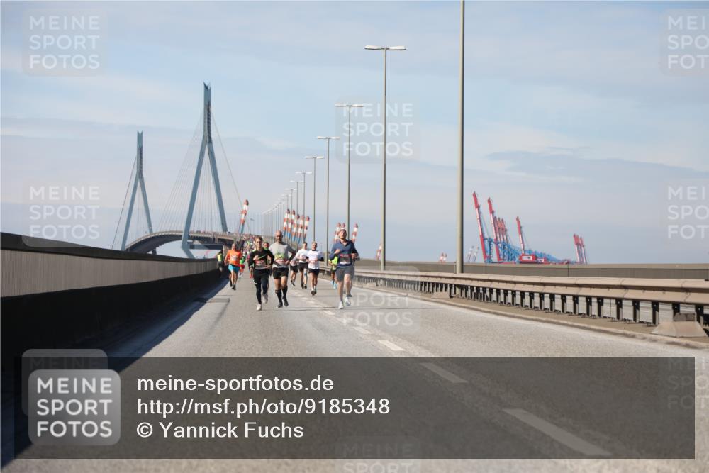 03.10.2025 - Köhlbrandbrückenlauf Yannick Fuchs http://msf.ph/oto/9185348 03.10.2025 11:42:47 Position 3  meine-sportfotos.de