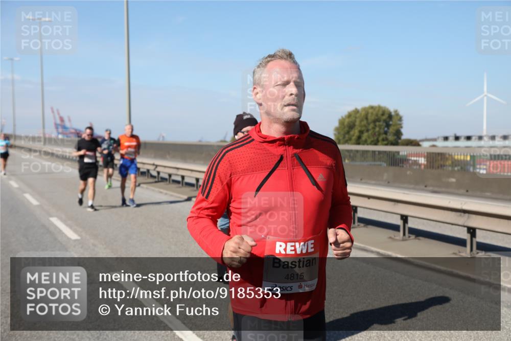03.10.2025 - Köhlbrandbrückenlauf Yannick Fuchs http://msf.ph/oto/9185353 03.10.2025 12:03:57 Position 3 4815 meine-sportfotos.de