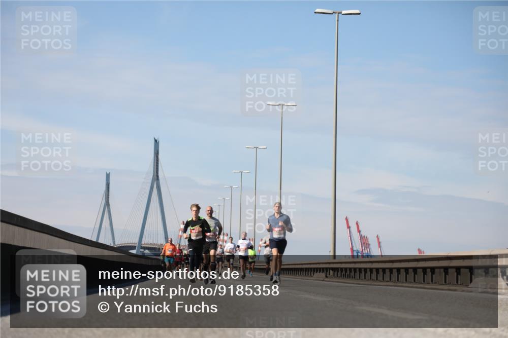 03.10.2025 - Köhlbrandbrückenlauf Yannick Fuchs http://msf.ph/oto/9185358 03.10.2025 11:42:50 Position 3  meine-sportfotos.de