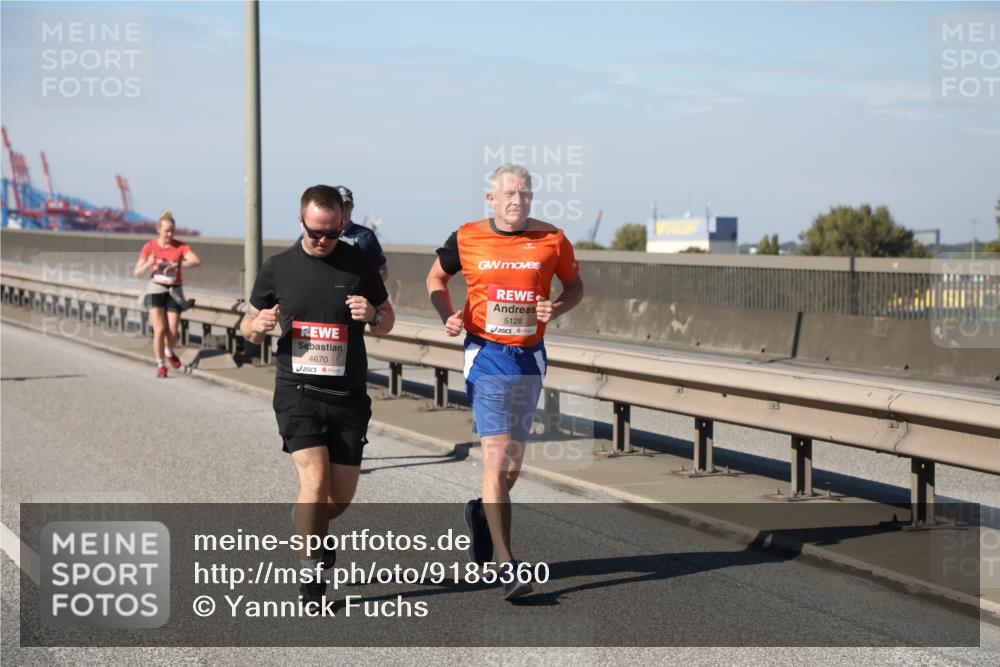 03.10.2025 - Köhlbrandbrückenlauf Yannick Fuchs http://msf.ph/oto/9185360 03.10.2025 12:03:59 Position 3 4670, 5128 meine-sportfotos.de