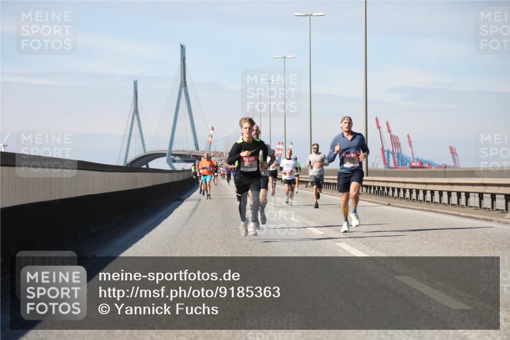 03.10.2025 - Köhlbrandbrückenlauf Yannick Fuchs http://msf.ph/oto/9185363 03.10.2025 11:42:52 Position 3  meine-sportfotos.de