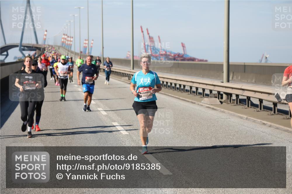 03.10.2025 - Köhlbrandbrückenlauf Yannick Fuchs http://msf.ph/oto/9185385 03.10.2025 12:04:03 Position 3 06541 meine-sportfotos.de