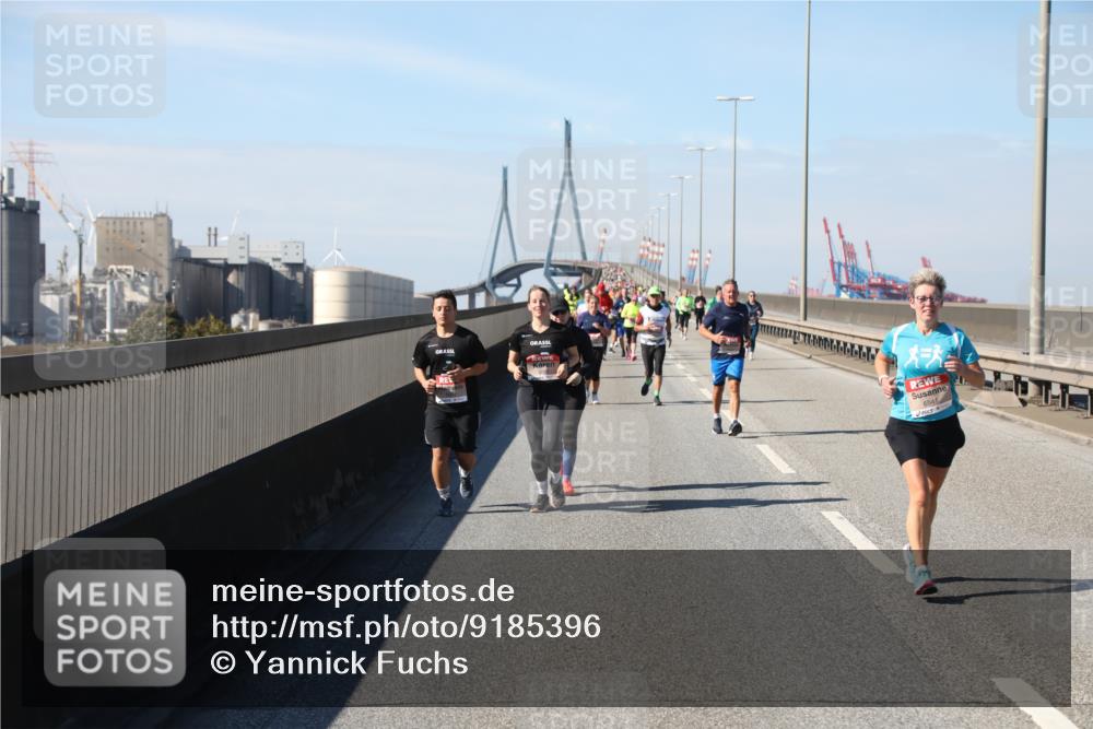 03.10.2025 - Köhlbrandbrückenlauf Yannick Fuchs http://msf.ph/oto/9185396 03.10.2025 12:04:04 Position 3 6541 meine-sportfotos.de