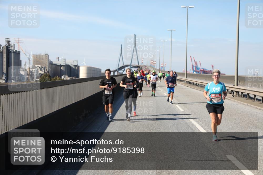 03.10.2025 - Köhlbrandbrückenlauf Yannick Fuchs http://msf.ph/oto/9185398 03.10.2025 12:04:04 Position 3  meine-sportfotos.de