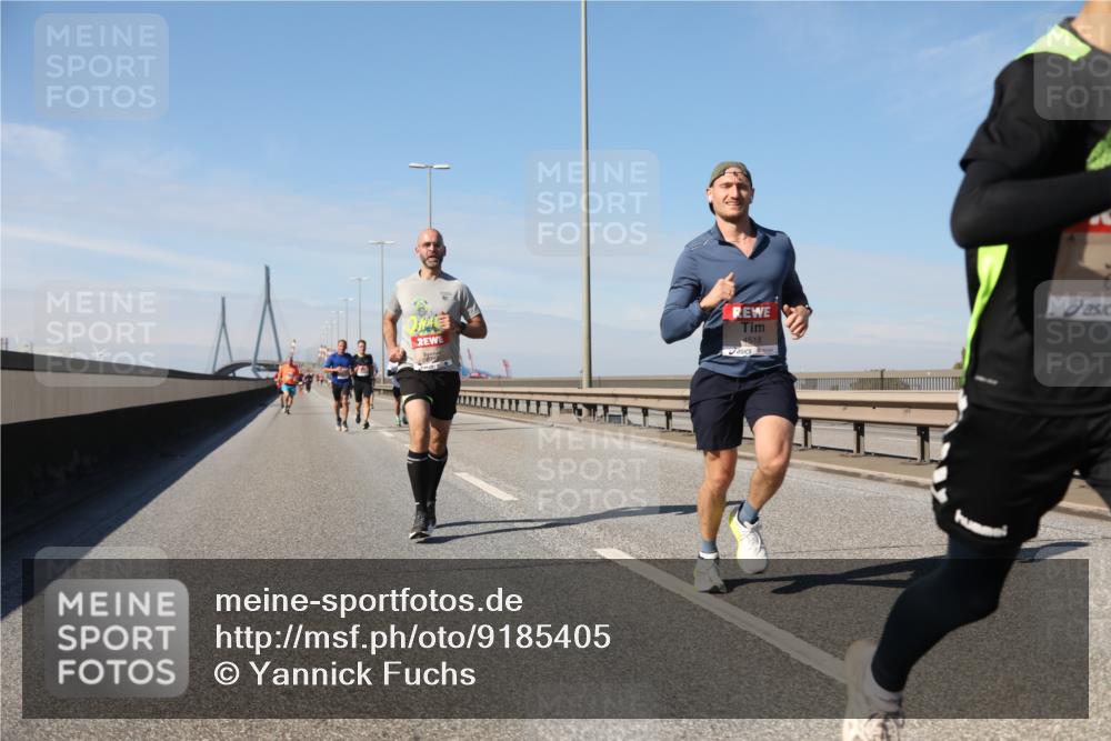 03.10.2025 - Köhlbrandbrückenlauf Yannick Fuchs http://msf.ph/oto/9185405 03.10.2025 11:42:57 Position 3 4518 meine-sportfotos.de