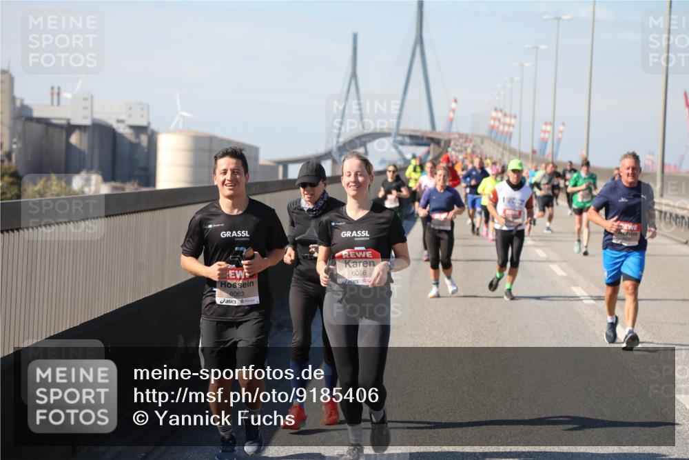 03.10.2025 - Köhlbrandbrückenlauf Yannick Fuchs http://msf.ph/oto/9185406 03.10.2025 12:04:06 Position 3 6063, 6066 meine-sportfotos.de