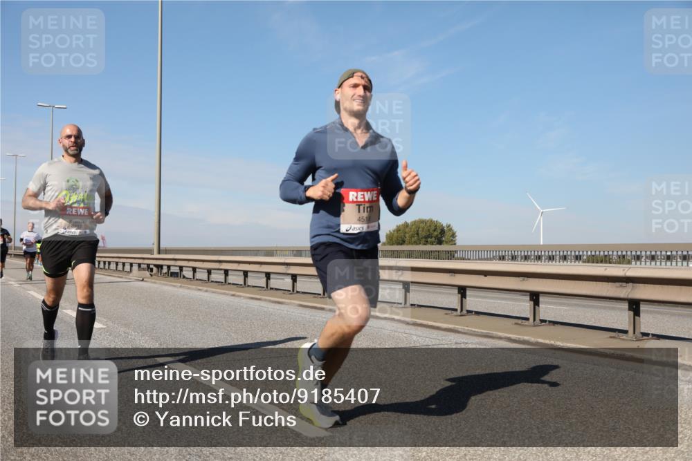 03.10.2025 - Köhlbrandbrückenlauf Yannick Fuchs http://msf.ph/oto/9185407 03.10.2025 11:42:57 Position 3 4518 meine-sportfotos.de