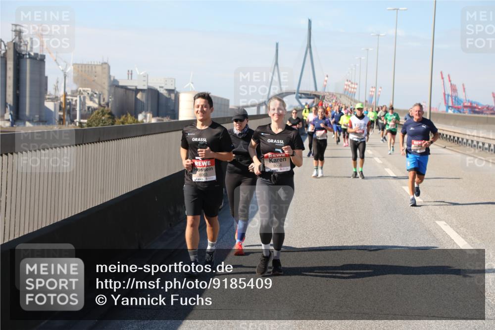 03.10.2025 - Köhlbrandbrückenlauf Yannick Fuchs http://msf.ph/oto/9185409 03.10.2025 12:04:06 Position 3 6063, 6066 meine-sportfotos.de
