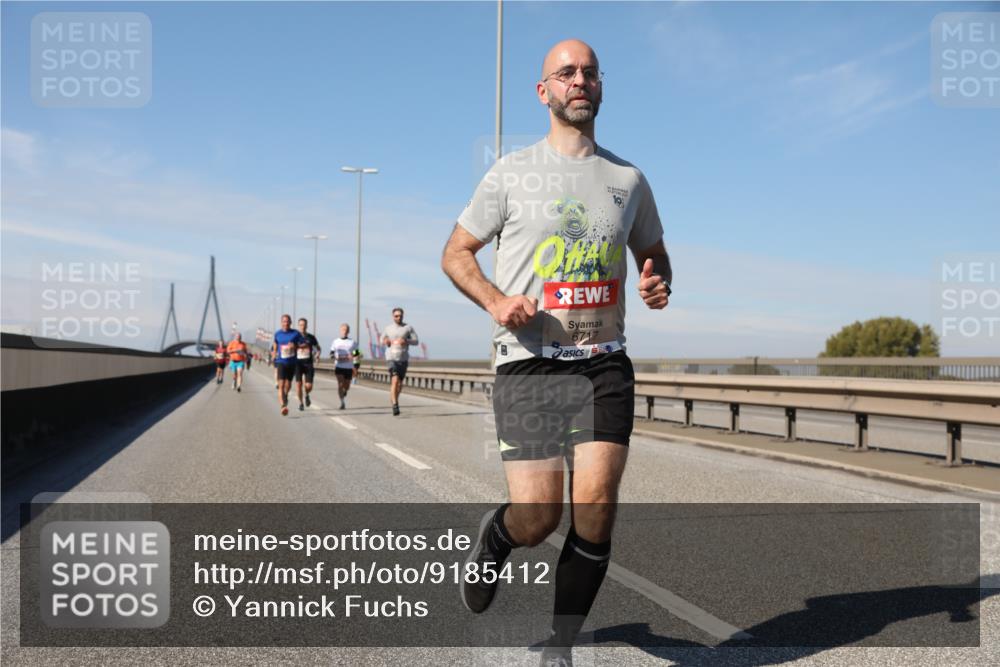 03.10.2025 - Köhlbrandbrückenlauf Yannick Fuchs http://msf.ph/oto/9185412 03.10.2025 11:42:58 Position 3 19, 6717 meine-sportfotos.de
