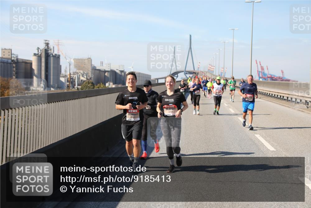 03.10.2025 - Köhlbrandbrückenlauf Yannick Fuchs http://msf.ph/oto/9185413 03.10.2025 12:04:07 Position 3 6063, 6066 meine-sportfotos.de