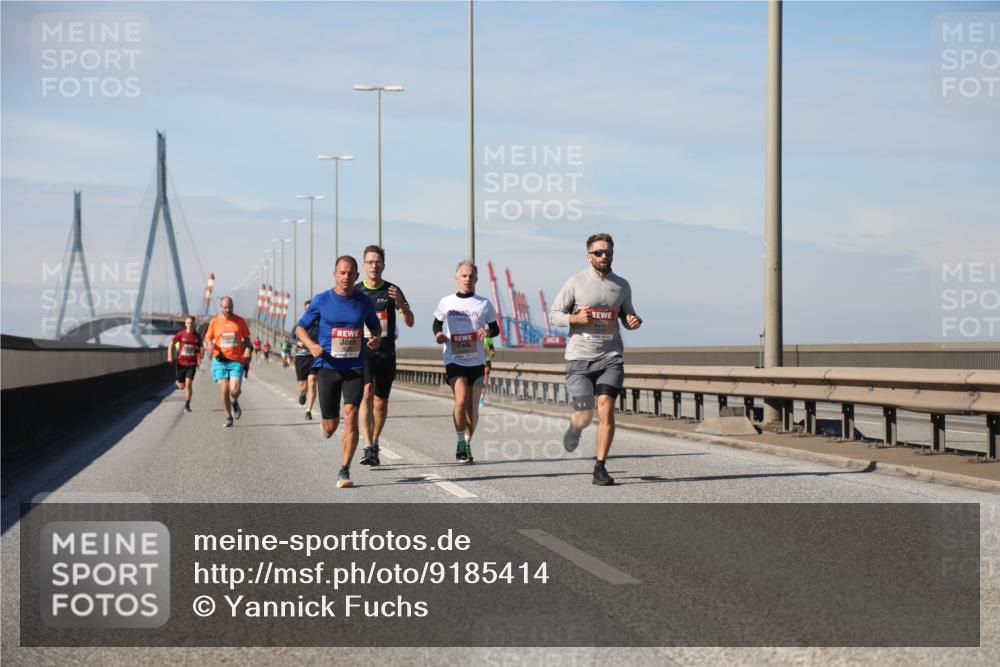 03.10.2025 - Köhlbrandbrückenlauf Yannick Fuchs http://msf.ph/oto/9185414 03.10.2025 11:42:59 Position 3  meine-sportfotos.de
