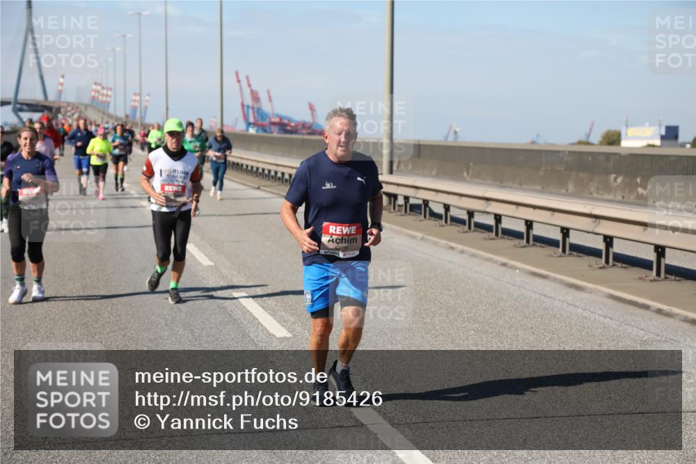 03.10.2025 - Köhlbrandbrückenlauf Yannick Fuchs http://msf.ph/oto/9185426 03.10.2025 12:04:09 Position 3 5809 meine-sportfotos.de