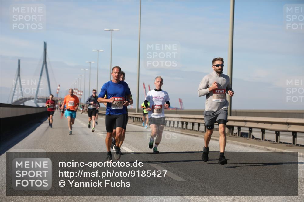 03.10.2025 - Köhlbrandbrückenlauf Yannick Fuchs http://msf.ph/oto/9185427 03.10.2025 11:43:00 Position 3 032, 6741 meine-sportfotos.de