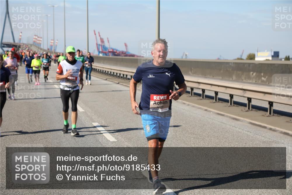 03.10.2025 - Köhlbrandbrückenlauf Yannick Fuchs http://msf.ph/oto/9185433 03.10.2025 12:04:10 Position 3 12, 5809 meine-sportfotos.de