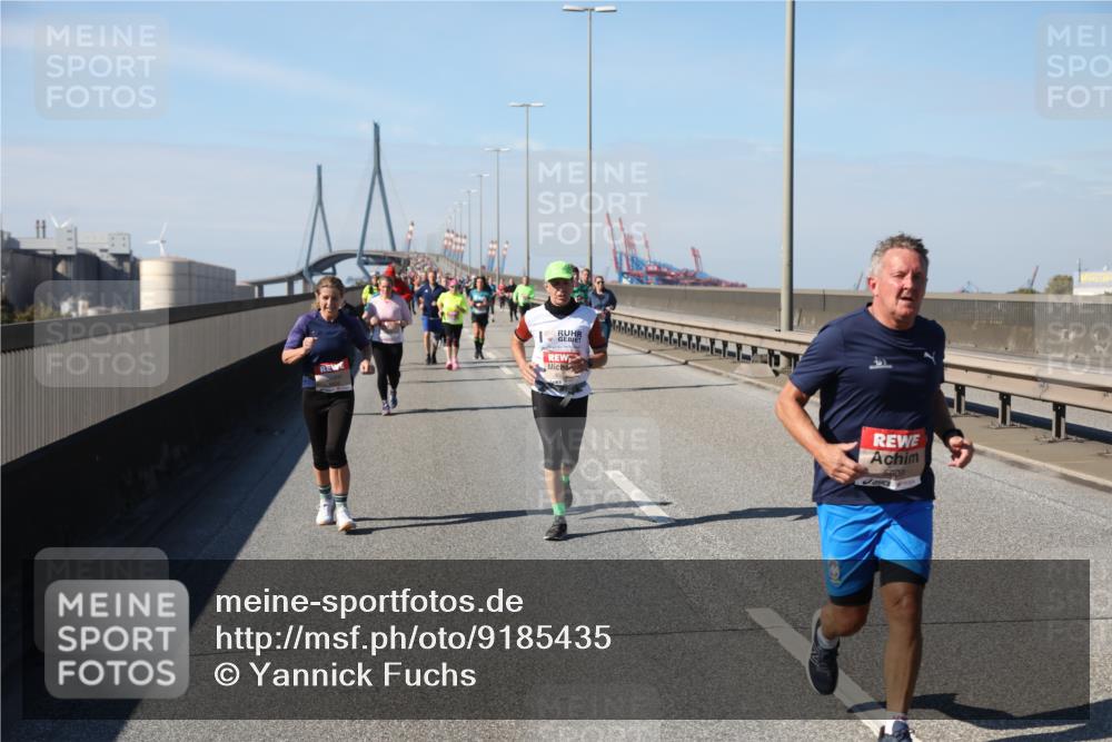 03.10.2025 - Köhlbrandbrückenlauf Yannick Fuchs http://msf.ph/oto/9185435 03.10.2025 12:04:10 Position 3 5809 meine-sportfotos.de