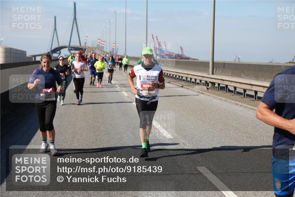 03.10.2025 - Köhlbrandbrückenlauf Yannick Fuchs http://msf.ph/oto/9185439 03.10.2025 12:04:11 Position 3 6806 meine-sportfotos.de