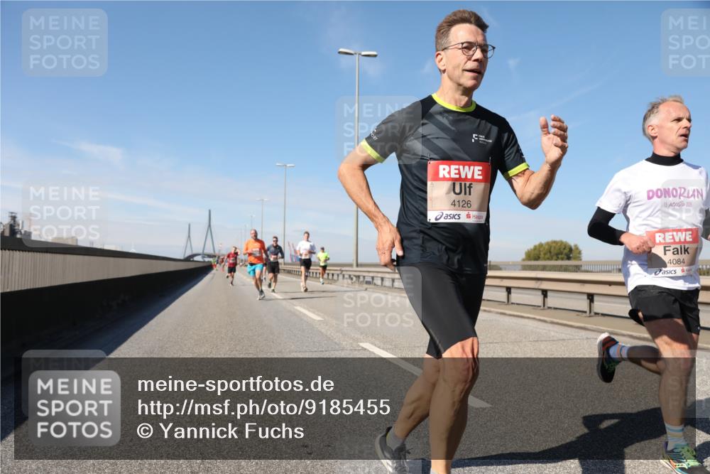 03.10.2025 - Köhlbrandbrückenlauf Yannick Fuchs http://msf.ph/oto/9185455 03.10.2025 11:43:03 Position 3 4126, 15, 2025, 4084 meine-sportfotos.de