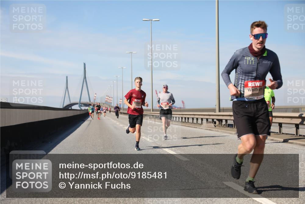 03.10.2025 - Köhlbrandbrückenlauf Yannick Fuchs http://msf.ph/oto/9185481 03.10.2025 11:43:07 Position 3 5775 meine-sportfotos.de