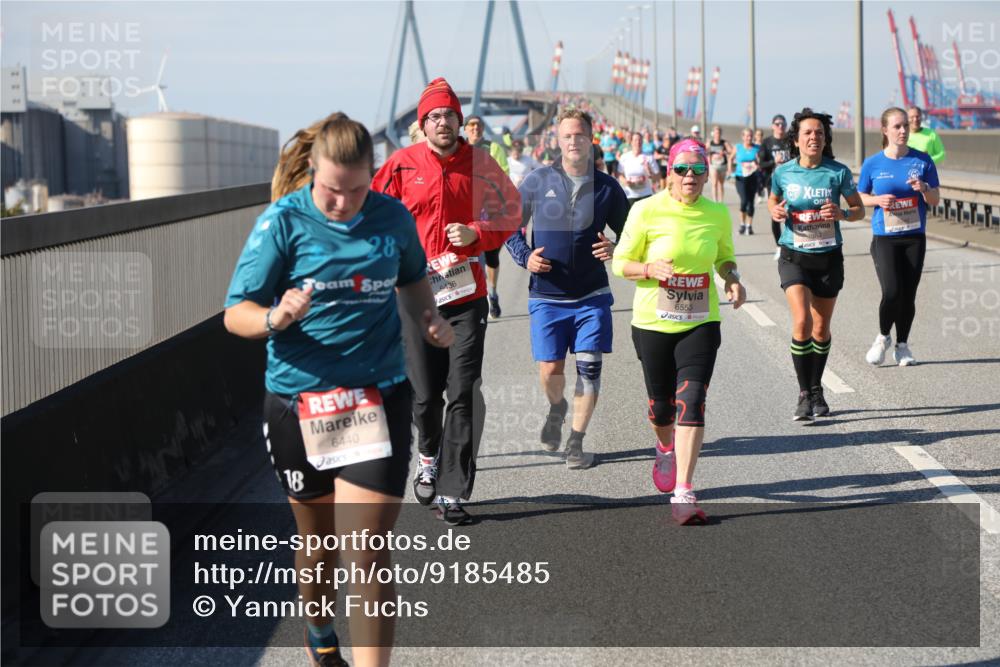 03.10.2025 - Köhlbrandbrückenlauf Yannick Fuchs http://msf.ph/oto/9185485 03.10.2025 12:04:18 Position 3 28, 5436, 18, 6440, 6553 meine-sportfotos.de