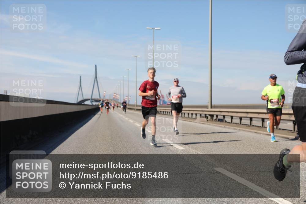 03.10.2025 - Köhlbrandbrückenlauf Yannick Fuchs http://msf.ph/oto/9185486 03.10.2025 11:43:07 Position 3  meine-sportfotos.de