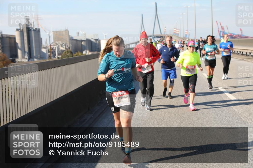 03.10.2025 - Köhlbrandbrückenlauf Yannick Fuchs http://msf.ph/oto/9185489 03.10.2025 12:04:19 Position 3 18, 28, 6440 meine-sportfotos.de