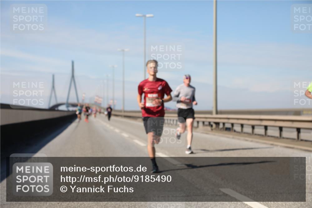 03.10.2025 - Köhlbrandbrückenlauf Yannick Fuchs http://msf.ph/oto/9185490 03.10.2025 11:43:08 Position 3  meine-sportfotos.de