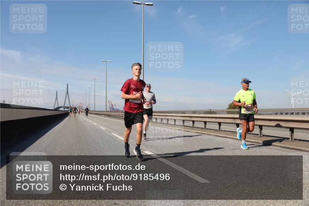 03.10.2025 - Köhlbrandbrückenlauf Yannick Fuchs http://msf.ph/oto/9185496 03.10.2025 11:43:09 Position 3  meine-sportfotos.de
