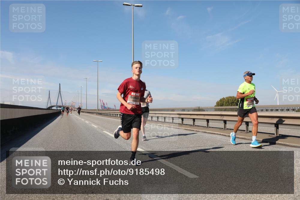03.10.2025 - Köhlbrandbrückenlauf Yannick Fuchs http://msf.ph/oto/9185498 03.10.2025 11:43:09 Position 3 5926 meine-sportfotos.de