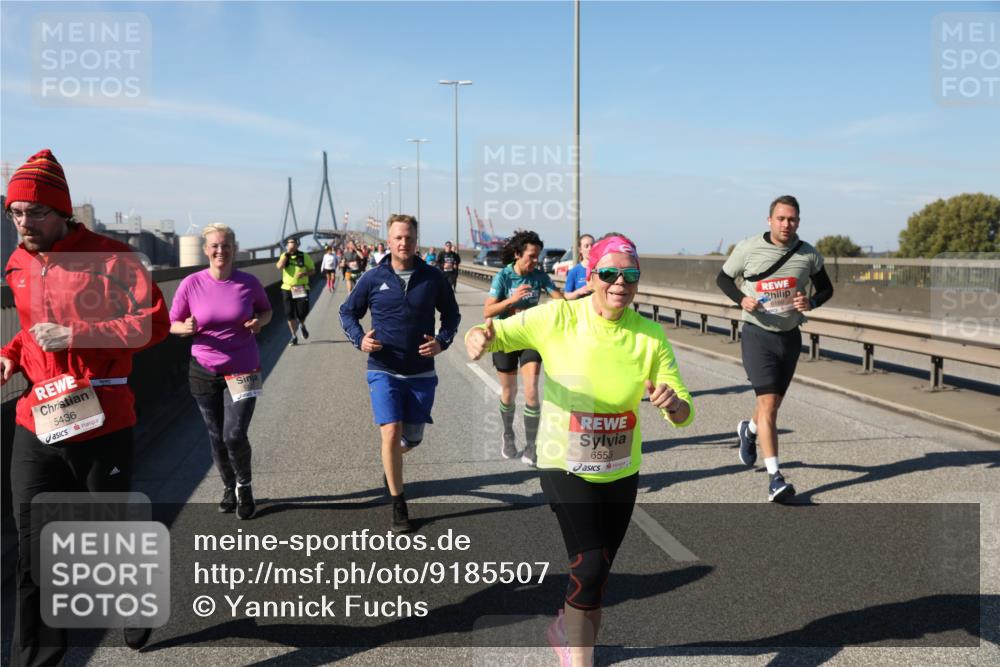 03.10.2025 - Köhlbrandbrückenlauf Yannick Fuchs http://msf.ph/oto/9185507 03.10.2025 12:04:21 Position 3 5436, 6553, 6180 meine-sportfotos.de