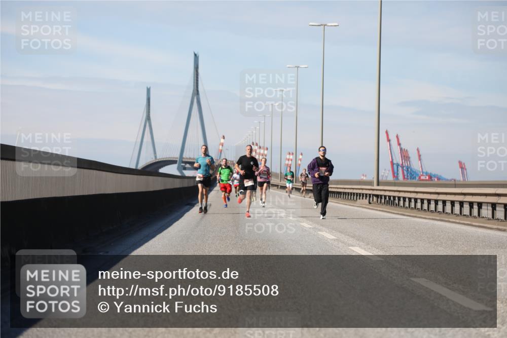 03.10.2025 - Köhlbrandbrückenlauf Yannick Fuchs http://msf.ph/oto/9185508 03.10.2025 11:43:13 Position 3 21 meine-sportfotos.de
