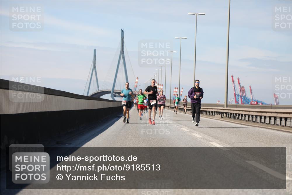 03.10.2025 - Köhlbrandbrückenlauf Yannick Fuchs http://msf.ph/oto/9185513 03.10.2025 11:43:14 Position 3  meine-sportfotos.de