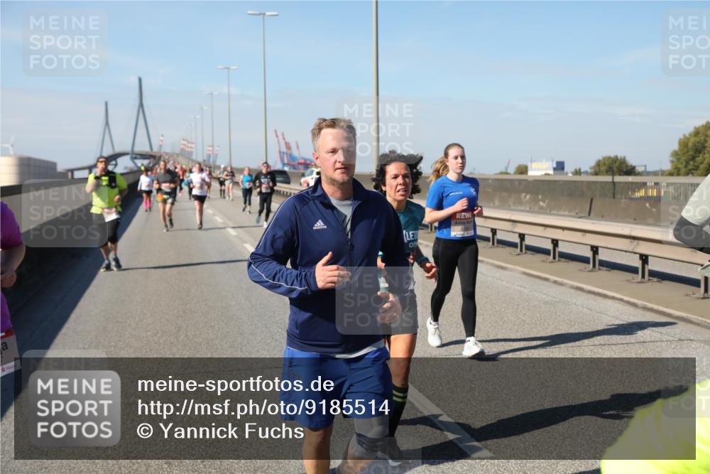 03.10.2025 - Köhlbrandbrückenlauf Yannick Fuchs http://msf.ph/oto/9185514 03.10.2025 12:04:22 Position 3  meine-sportfotos.de