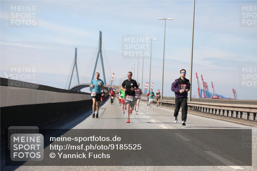 03.10.2025 - Köhlbrandbrückenlauf Yannick Fuchs http://msf.ph/oto/9185525 03.10.2025 11:43:16 Position 3  meine-sportfotos.de