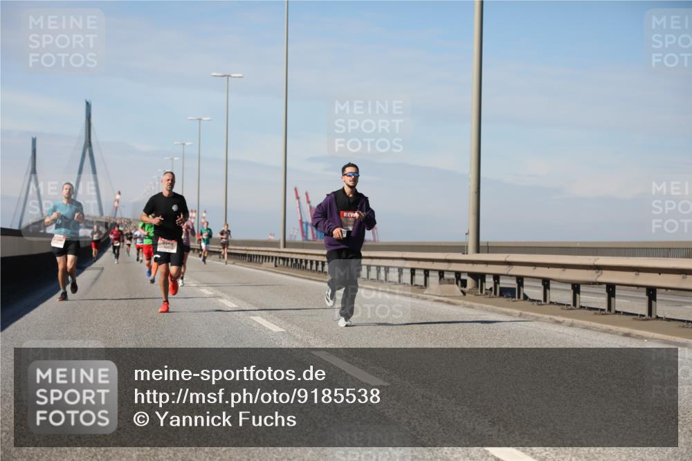 03.10.2025 - Köhlbrandbrückenlauf Yannick Fuchs http://msf.ph/oto/9185538 03.10.2025 11:43:17 Position 3  meine-sportfotos.de