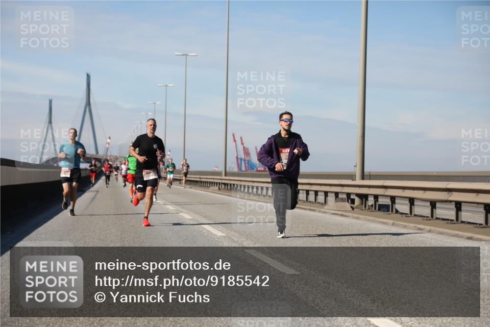 03.10.2025 - Köhlbrandbrückenlauf Yannick Fuchs http://msf.ph/oto/9185542 03.10.2025 11:43:18 Position 3  meine-sportfotos.de