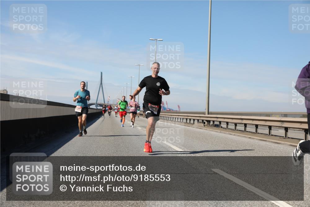 03.10.2025 - Köhlbrandbrückenlauf Yannick Fuchs http://msf.ph/oto/9185553 03.10.2025 11:43:20 Position 3  meine-sportfotos.de