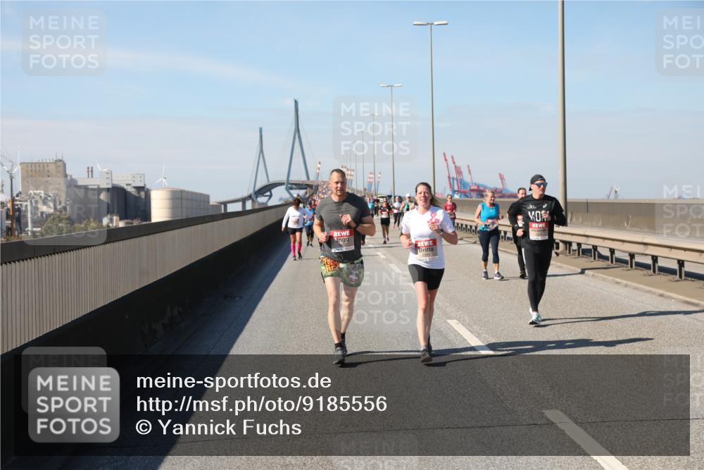 03.10.2025 - Köhlbrandbrückenlauf Yannick Fuchs http://msf.ph/oto/9185556 03.10.2025 12:04:27 Position 3  meine-sportfotos.de