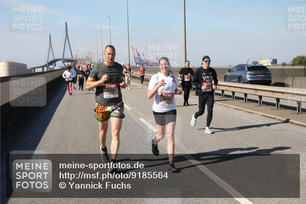 03.10.2025 - Köhlbrandbrückenlauf Yannick Fuchs http://msf.ph/oto/9185564 03.10.2025 12:04:29 Position 3 5432, 5350 meine-sportfotos.de